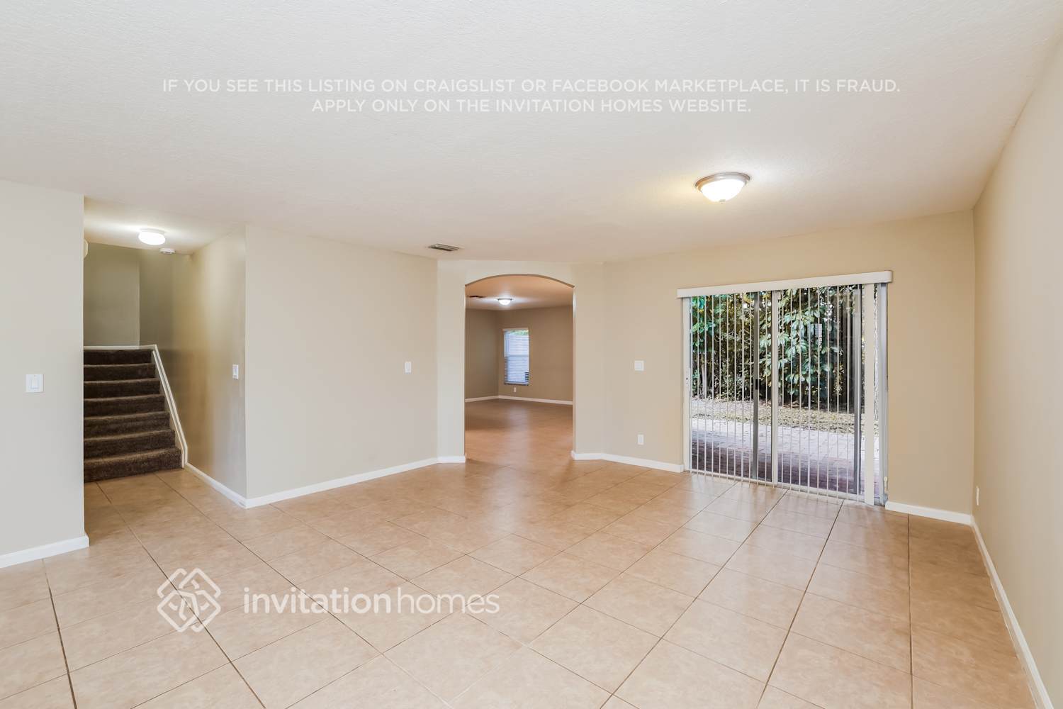 Building Photo - 541 Alejandro Ln