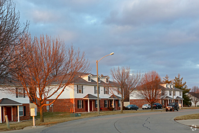 Primary Photo - ReNew Edwardsville at Spyglass