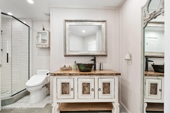 Building Photo - 300 Ocean Ave N