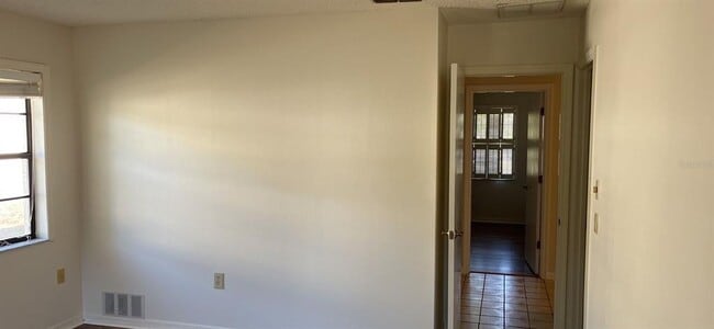 Building Photo - 8992 Hernando Way