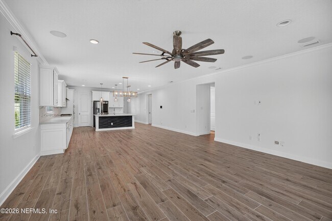 Building Photo - 855 Flach Dr