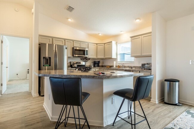 Building Photo - M316 Klamut (VSC-10/%)