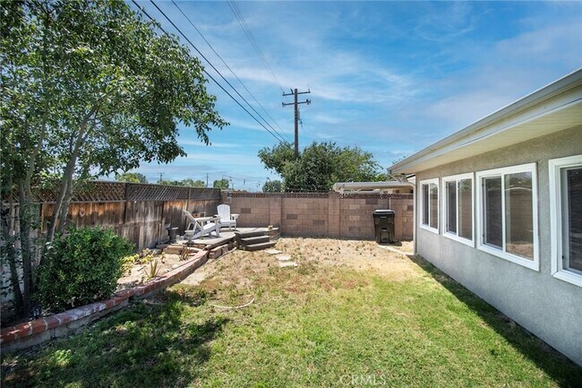 Building Photo - 22522 Festividad Dr