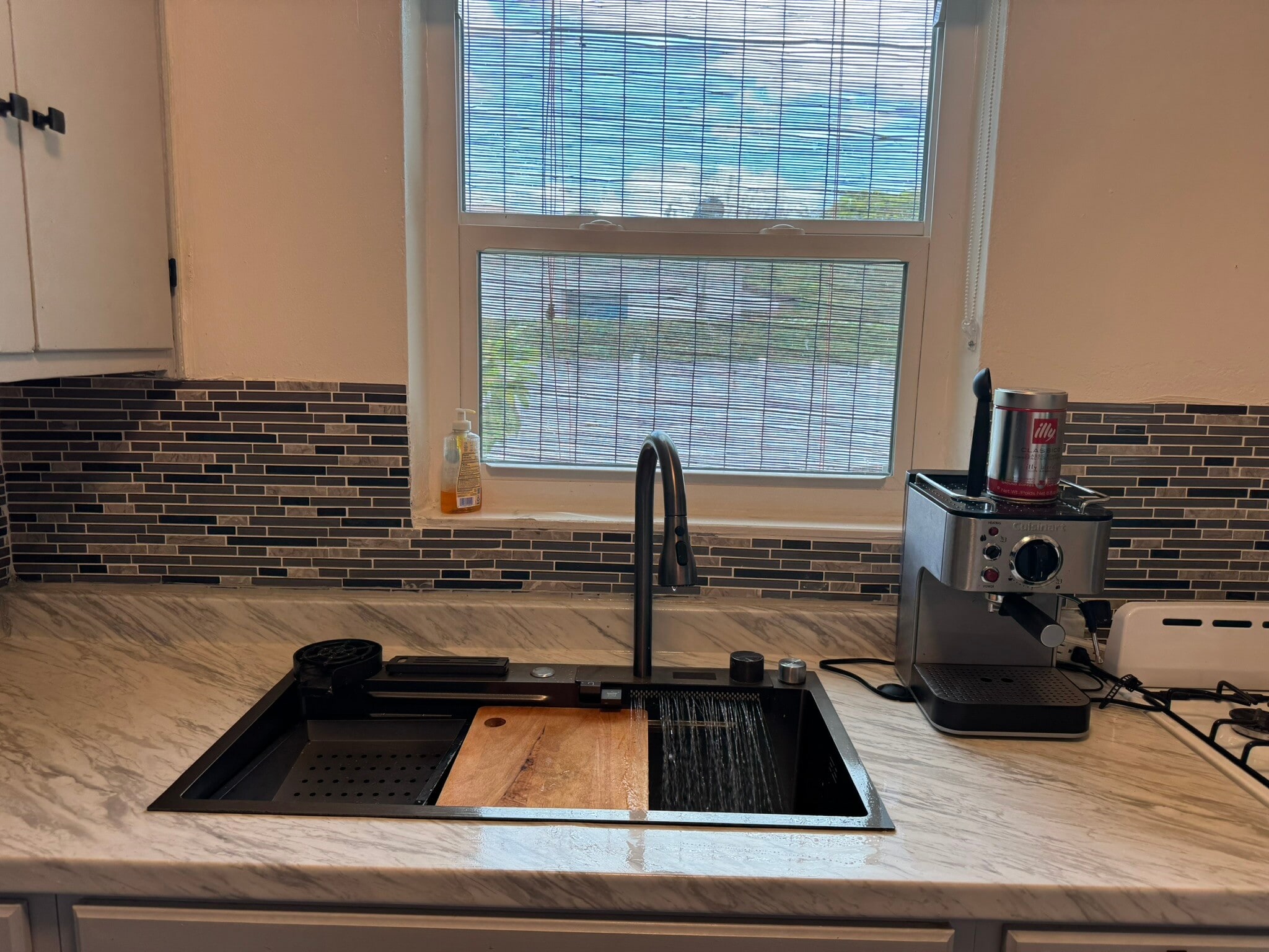 Building Photo - 1906 Rodman St