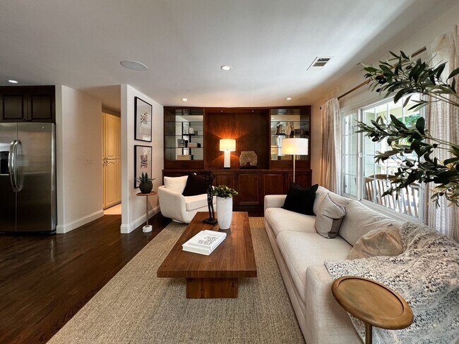 Building Photo - Wine Country Retreat with Guest Cottage & Vineyard Views