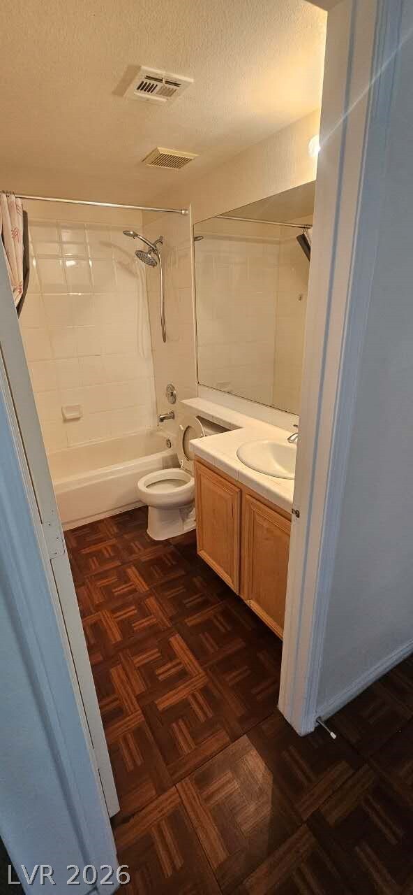 Building Photo - 861 Cavaison Ave