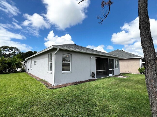 Building Photo - 7463 Ridge Rd