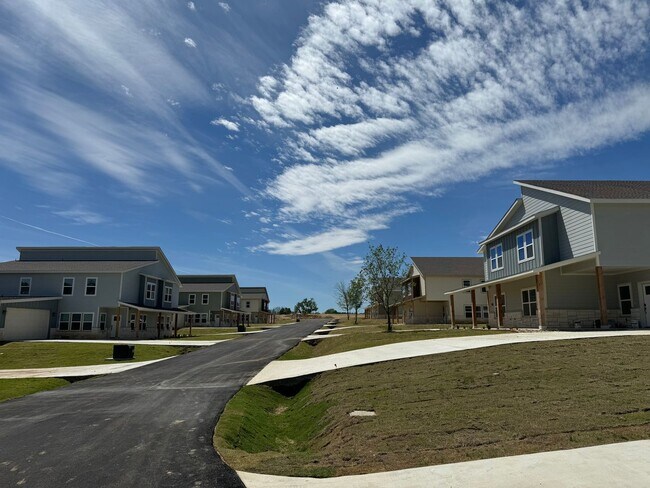 Building Photo - New Build - Peaster ISD - HIGH CEILINGS - WATER INCLUDED