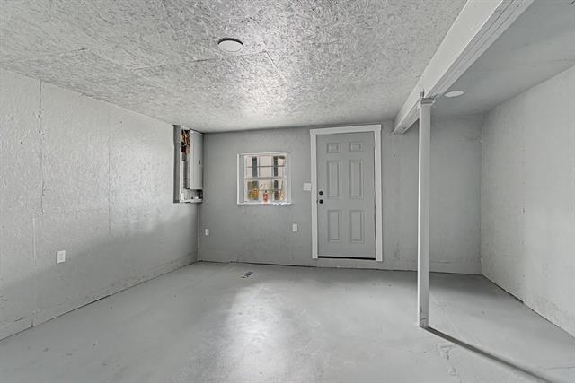 Building Photo - 1411 W Gandy St