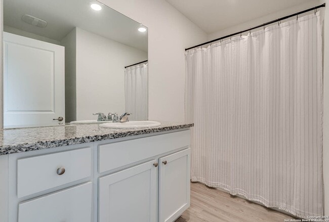 Building Photo - Super cute 3 Bedroom 2 Bath Home Southside...