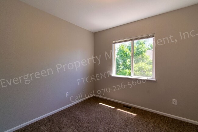 Building Photo - 3326 Warren Farm Dr