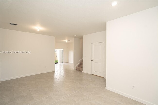 Building Photo - 270 SW 159th Pl