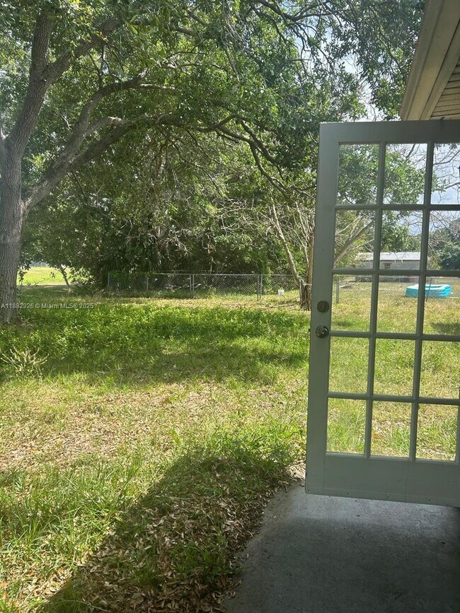 Building Photo - 1399 Cindy Cir NE