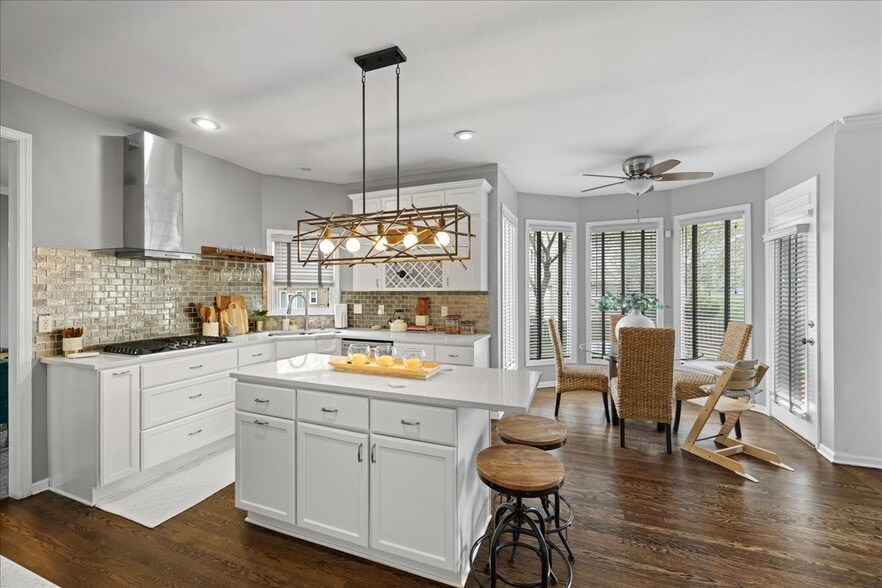 Kitchen - 8004 W 146th St