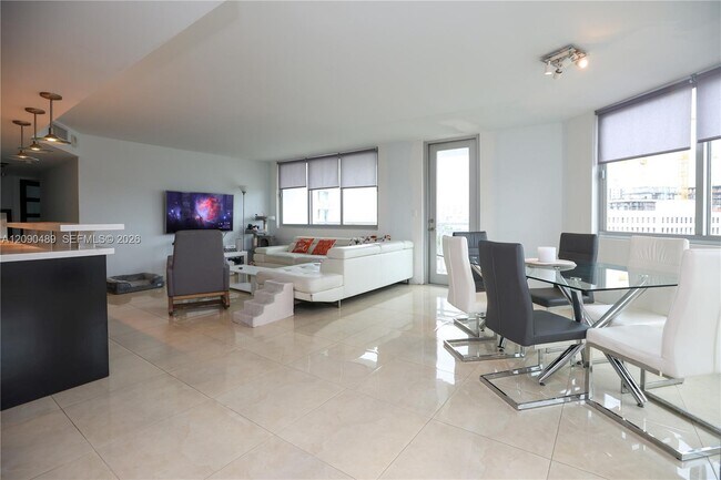 Building Photo - 7135 Collins Ave