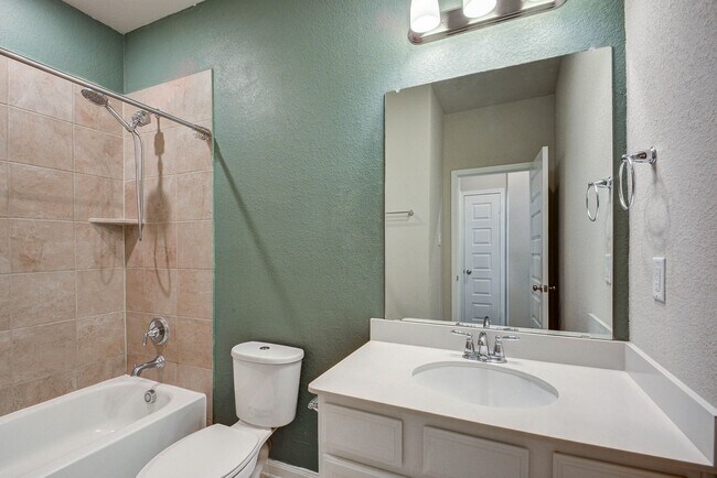 Building Photo - 18572 Meadow Point Ln