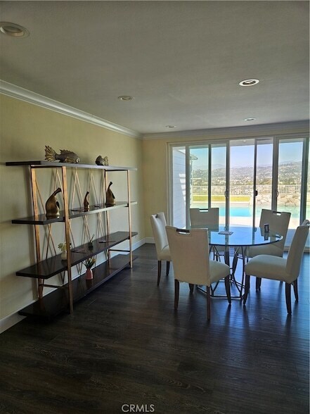 Building Photo - 761 W Country Hills Dr