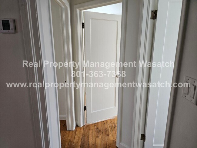 Building Photo - Check Out This 4 Bedroom 2 Bathroom Home i...