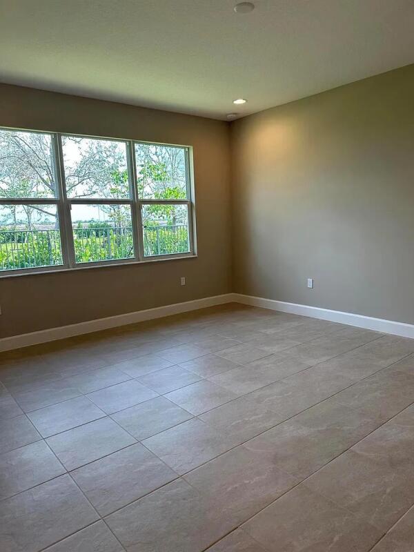 Building Photo - 13324 SW River Rock Rd