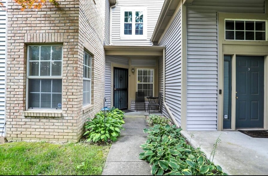 Building Photo - 3701 Magenta Ln