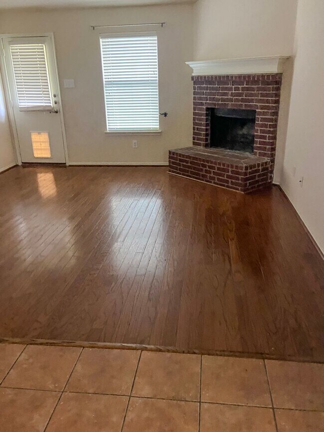 Building Photo - Beautiful 4 bed/2 bath home in Mckinney | Spacious Layout | Private Backyard Retreat