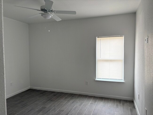 Building Photo - 311 Rosalinda Dr