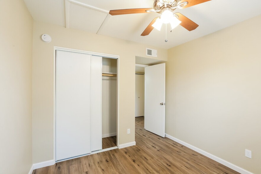 Building Photo - 9365 E Adobe Rd
