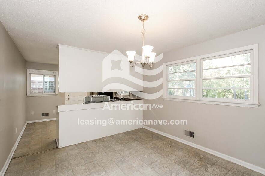 Building Photo - 321 Briercliff Dr