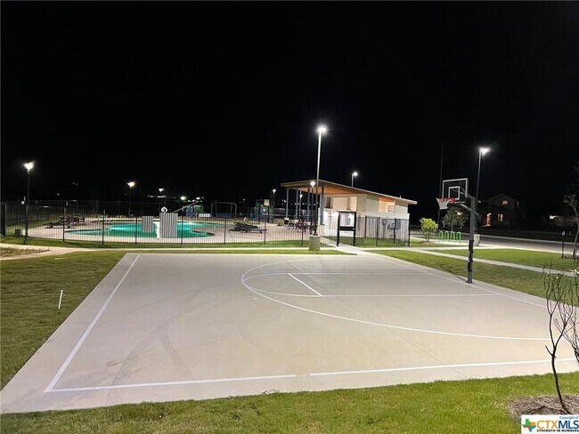 Building Photo - 154 Solitude Dr