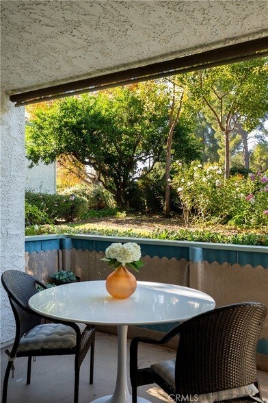 Building Photo - 4724 Park Granada