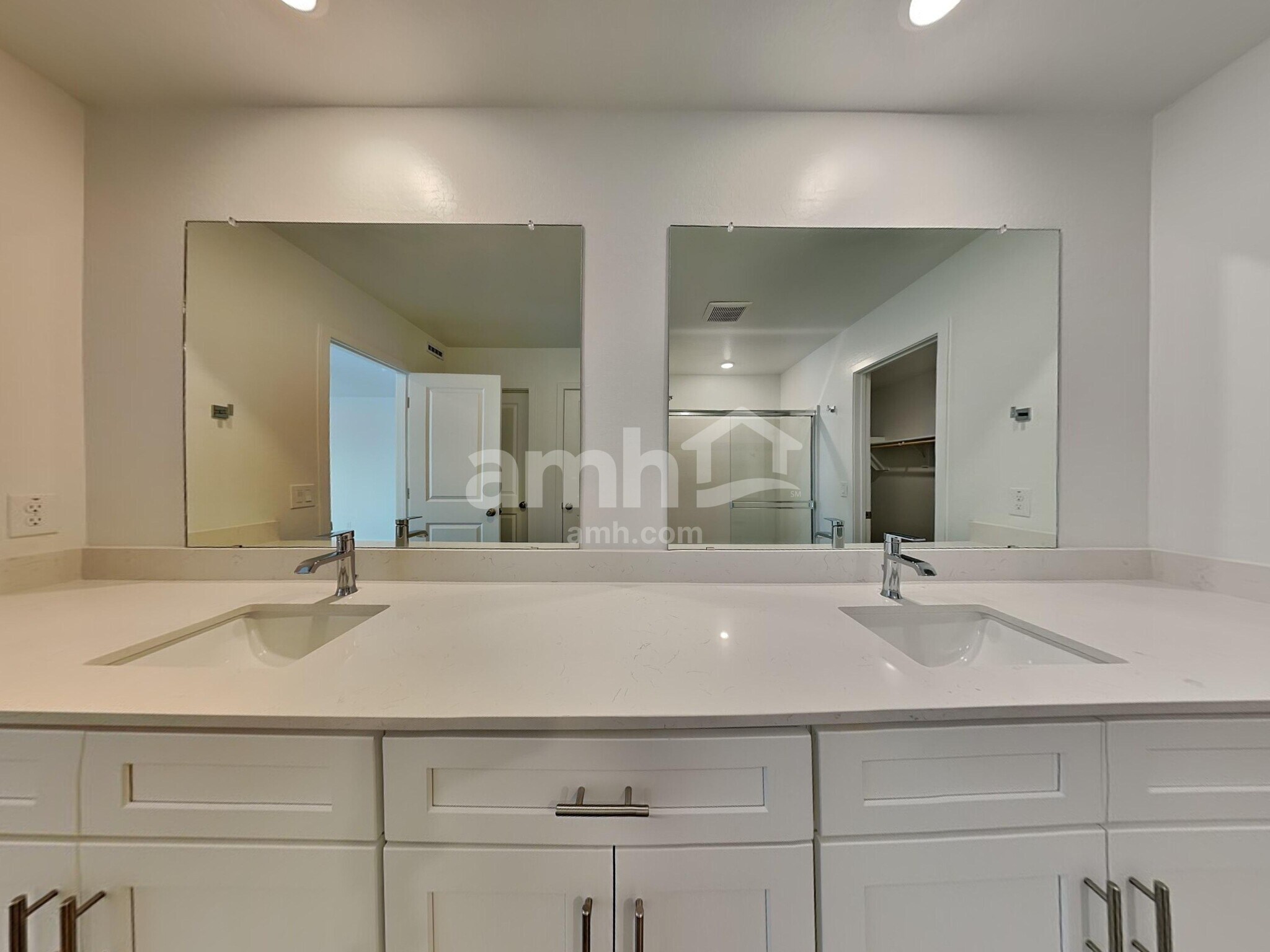 Building Photo - 13069 N Serenity Vly Dr