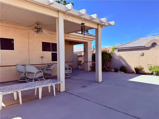 Building Photo - 412 Fallwood Ln