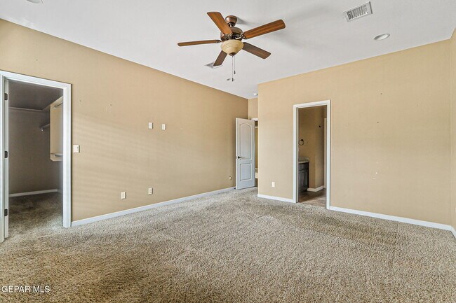 Building Photo - 3005 Cedar Creek