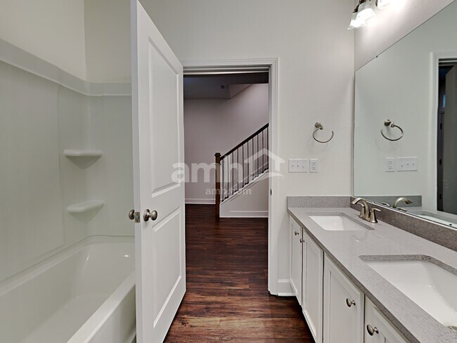 Building Photo - 12268 Sapp Rd