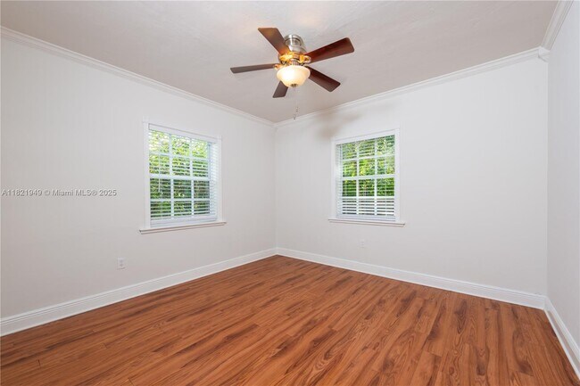 Building Photo - 5490 SW 57th Ave