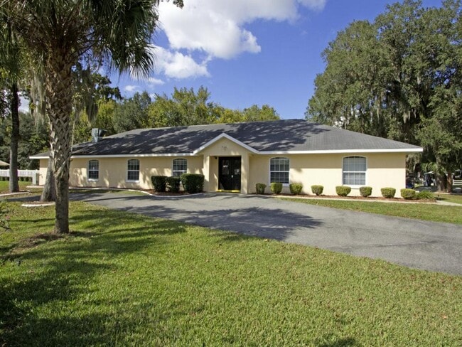 Building Photo - 2323 NW 46th Ct