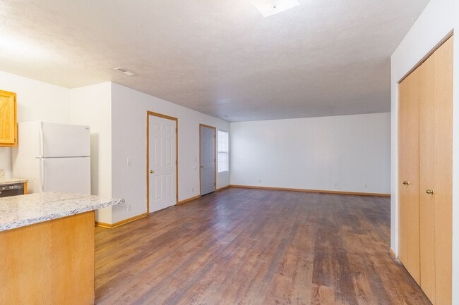 Building Photo - 520-522 Lamont