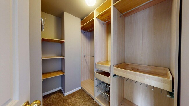 Building Photo - 3042 Barclay Way