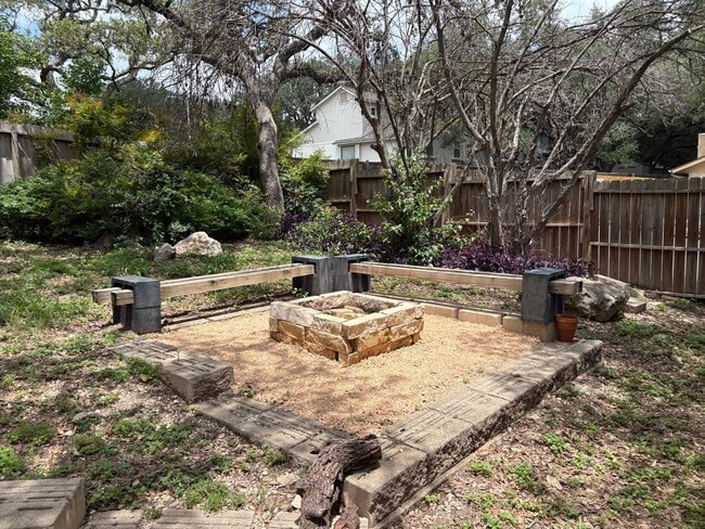 Building Photo - Beautiful Home in the Heart of San Antonio!