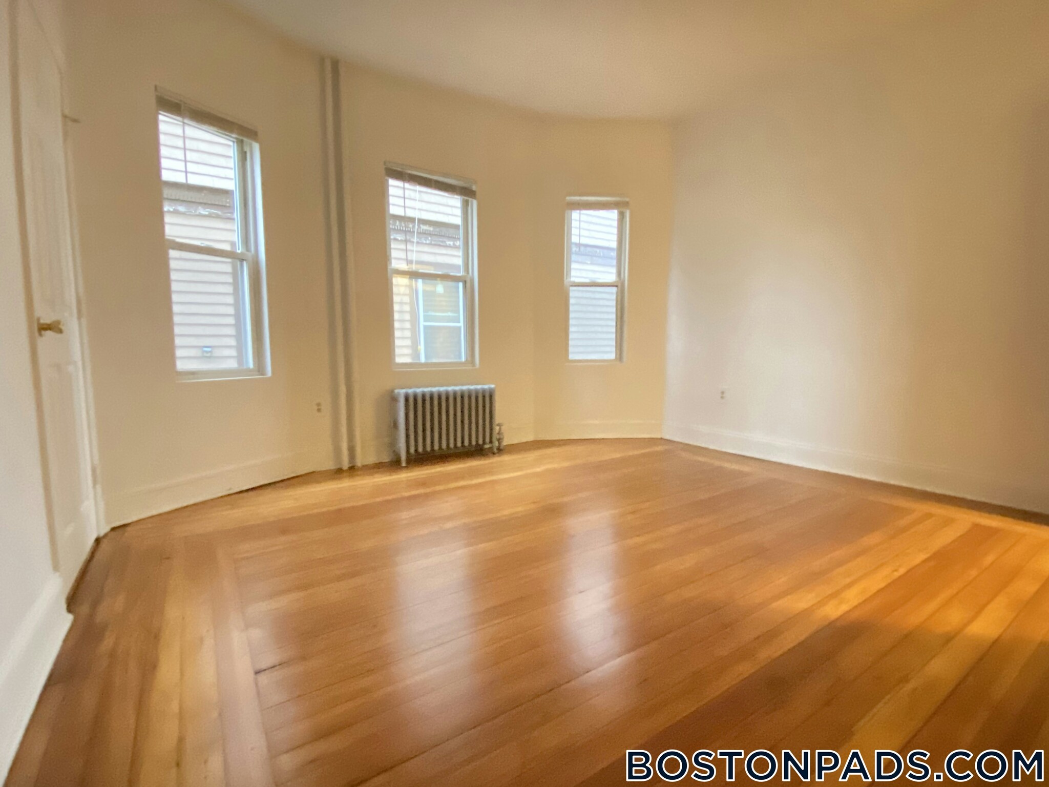 Building Photo - 46 Wildwood St