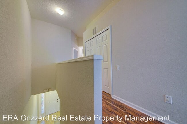 Building Photo - 3 br, 2.5 bath House - 5207 Hawkstone Drive