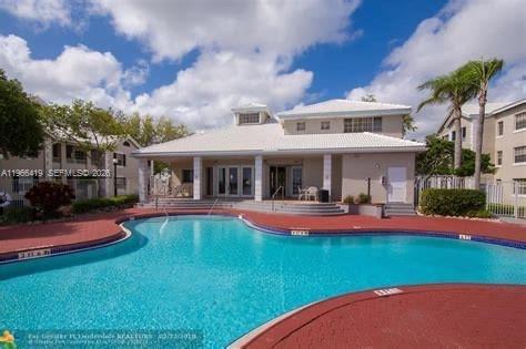 Building Photo - 2850 N Oakland Forest Dr