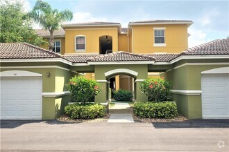 Building Photo - 5050 Fairways Cir