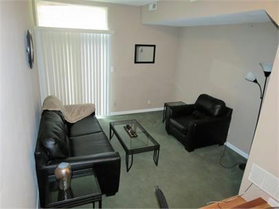 Interior Photo - 711 W Elm St