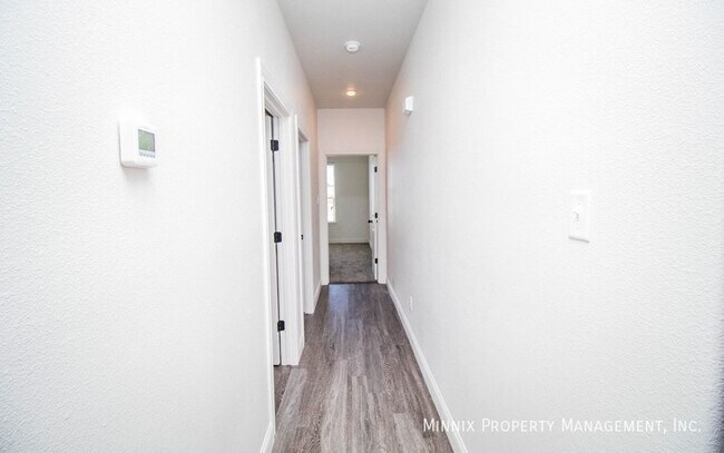 Building Photo - 2011 102nd St