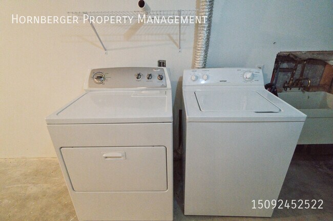 Building Photo - 7024 N Wiscomb St