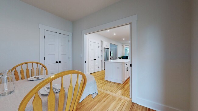 Building Photo - 276-278 Willow St