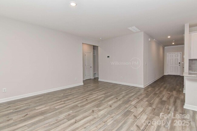 Building Photo - 4104 Armstrong Farm Dr