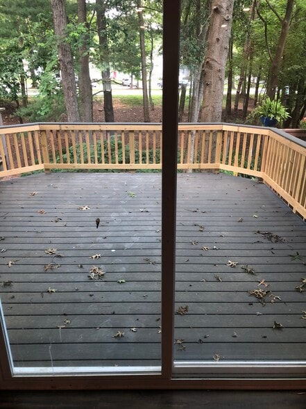 New deck - 9619 Lambeth Ct