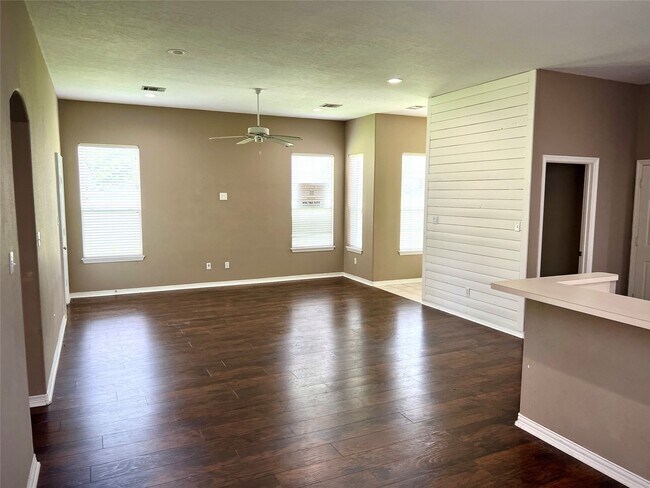 Building Photo - 13032 Centaurus Ct